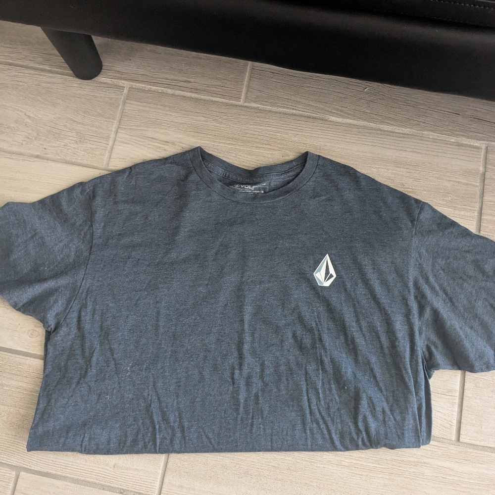 MENS VOLCOM T'SHIRT
